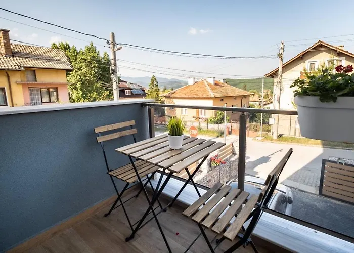 Апартамент Thehouse - Kamenitza